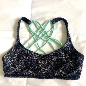 LULULEMON FREE TO BE WILD SPORTS BRA